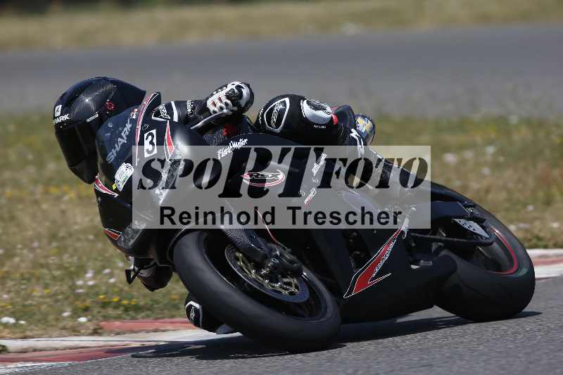 /Archiv-2023/28 05.06.2023 Moto Club Anneau du Rhin/vert-medium/3